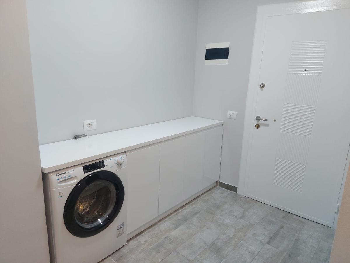 K2 Home - 3Rd Floor Тирана Екстер'єр фото